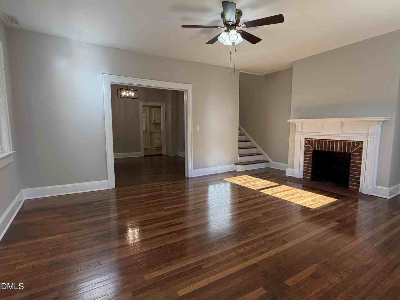 306 N Steele St #A - Photo 5 of 22