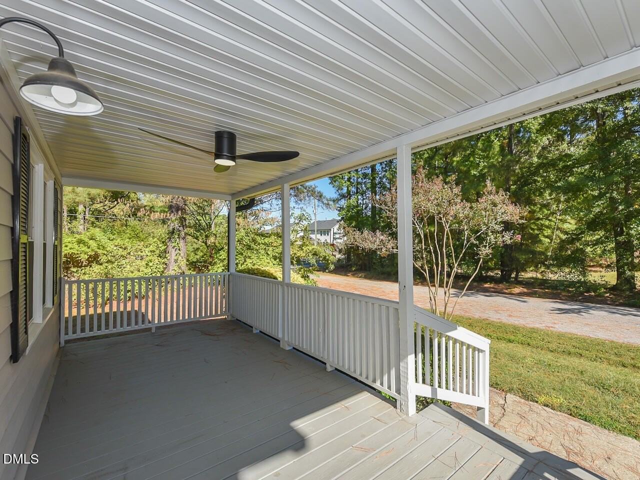 225 Douglas St #C - Photo 5 of 27