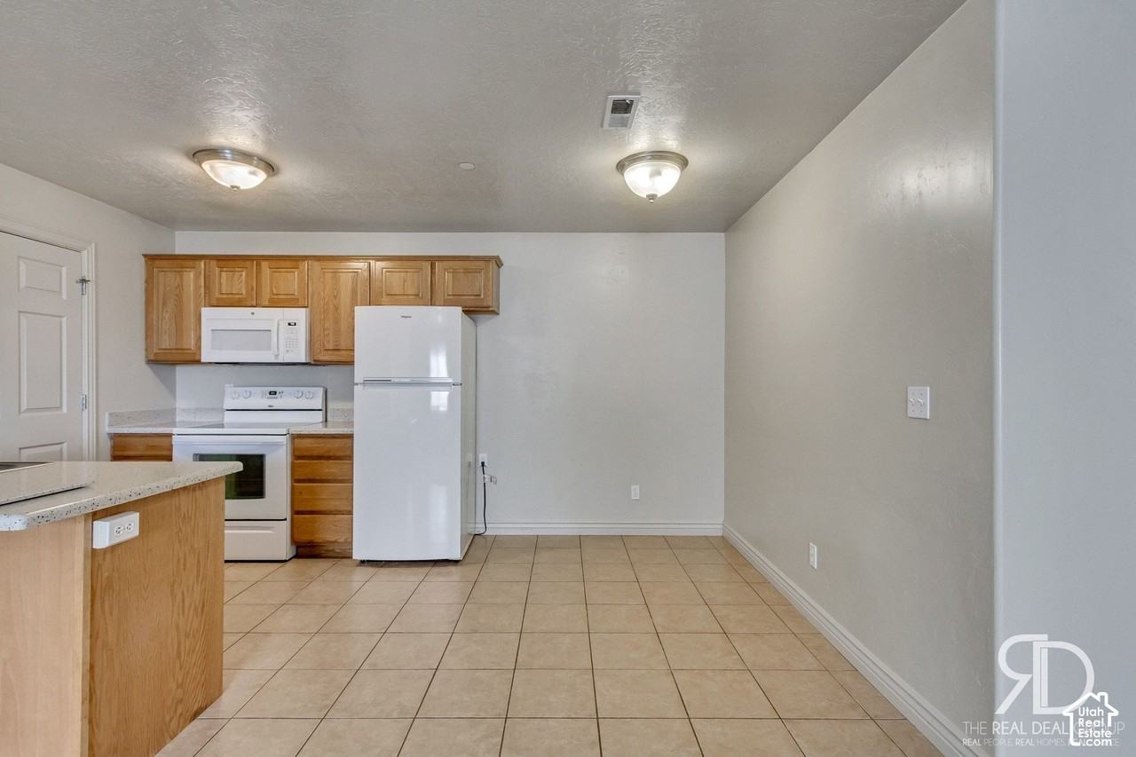 580 S Center St #7 - Photo 5 of 15