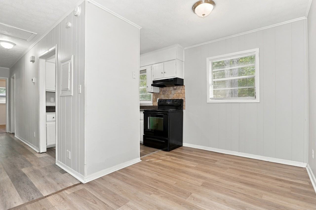 10204 Allen Dr Sw - Photo 5 of 17