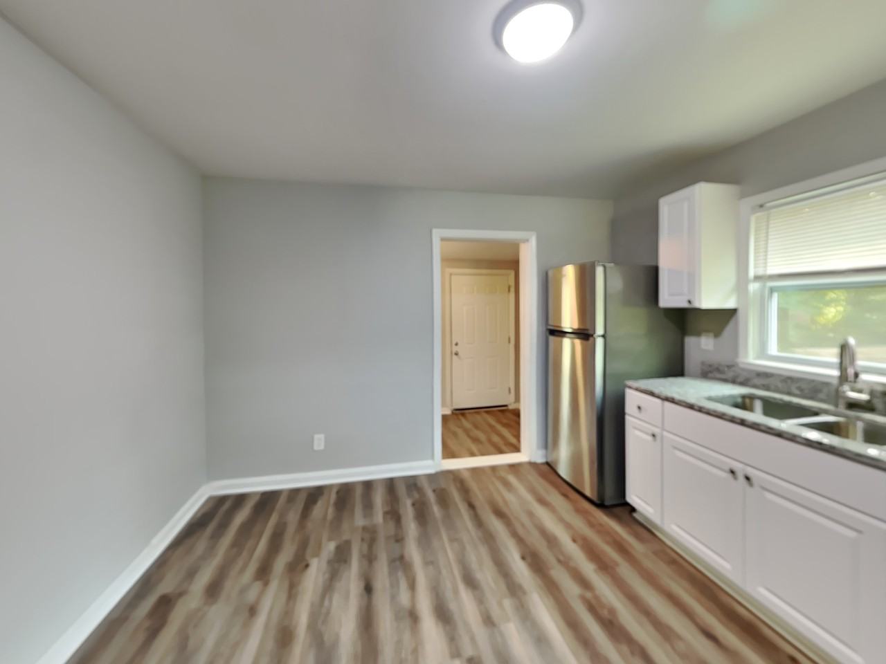 505 Sinclair St - Photo 7 of 18