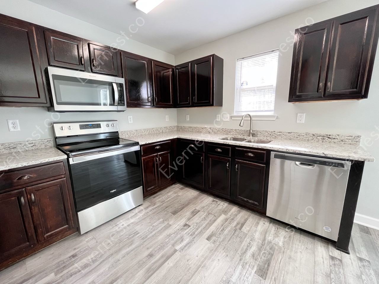 5121 Magnasco Ln - Photo 6 of 25