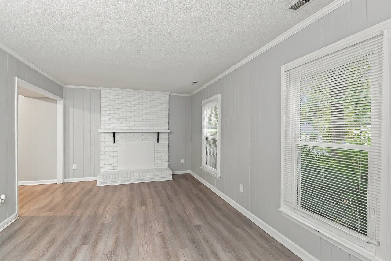 5424 2 Moons Drive - Photo 6 of 18