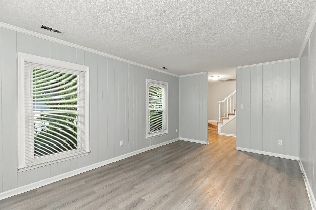 5424 2 Moons Drive - Photo 7 of 18