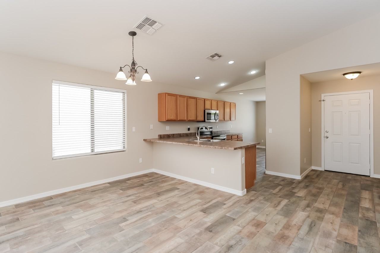 2033 W Green Tree Dr - Photo 3 of 16