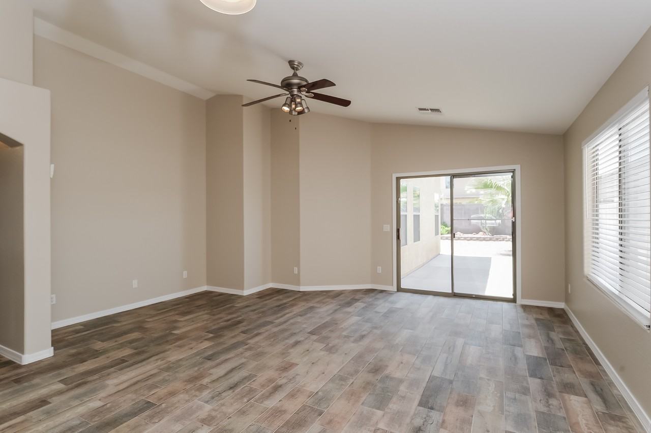 2033 W Green Tree Dr - Photo 5 of 16