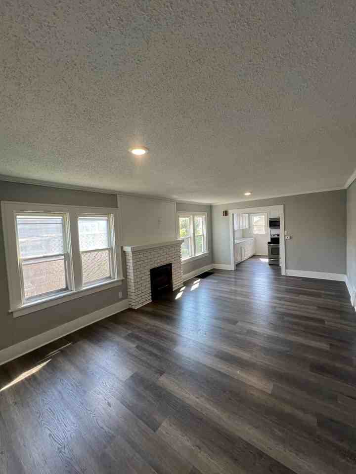 3406 2nd Ave - Photo 6 of 32