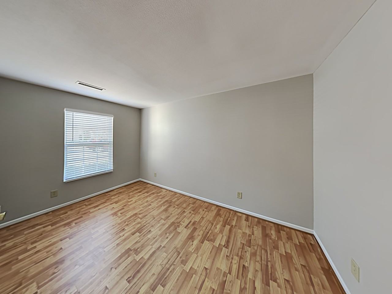 4166 Lakewood Glen Dr - Photo 6 of 29