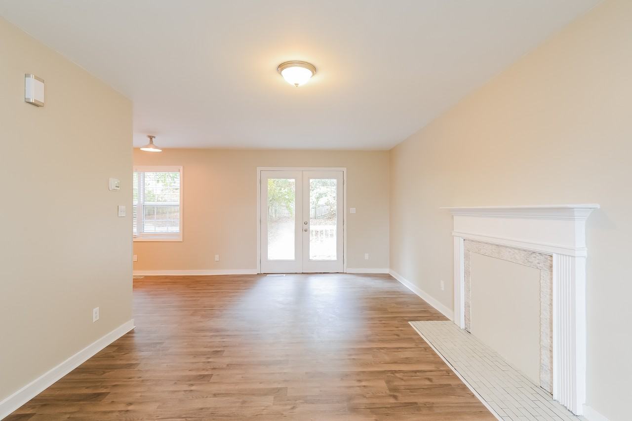 7000 Taunton Dr - Photo 5 of 16