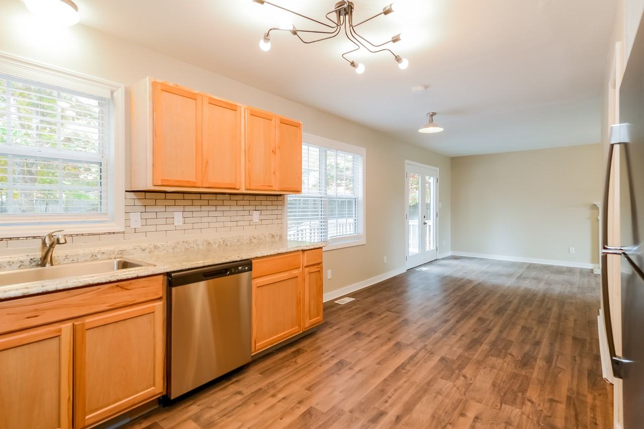 7000 Taunton Dr - Photo 6 of 16