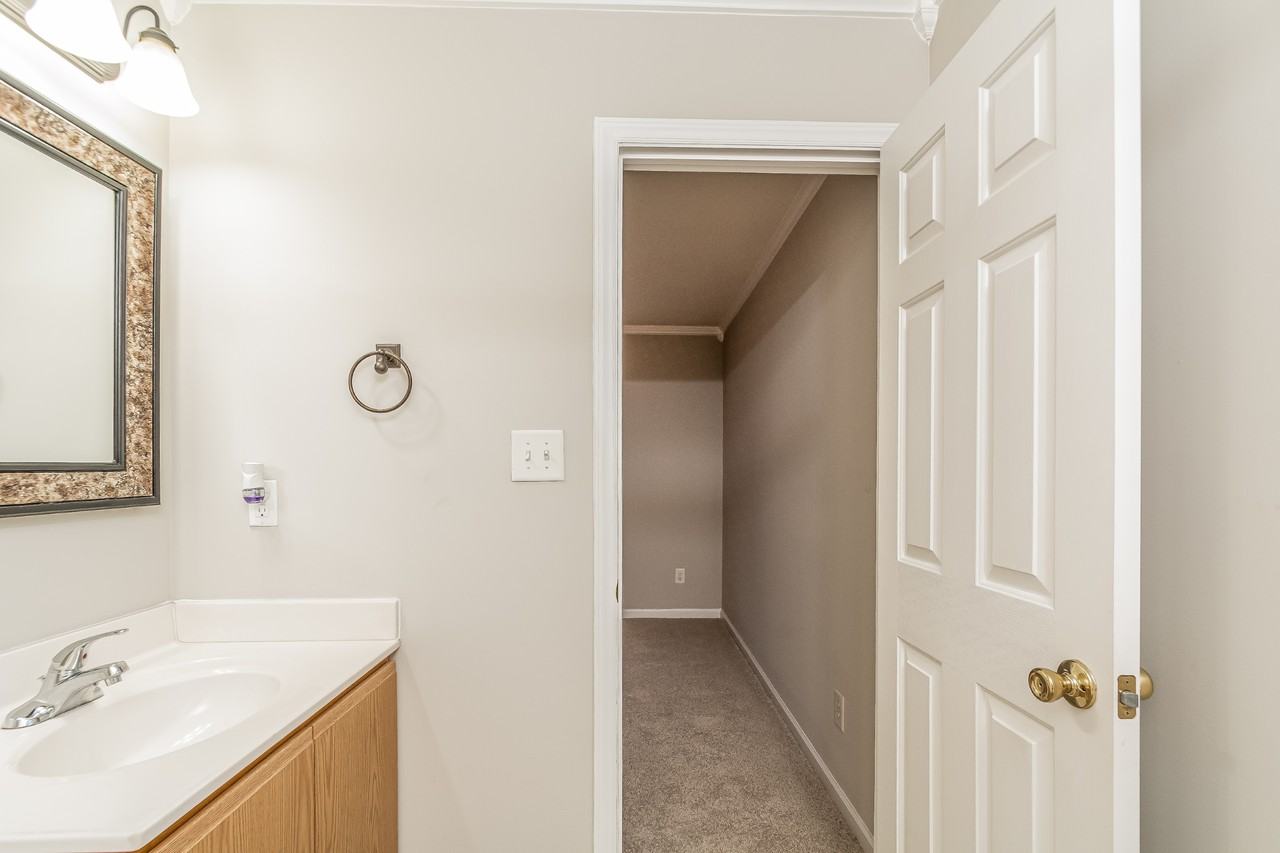 1615 Great Bend Dr - Photo 7 of 16