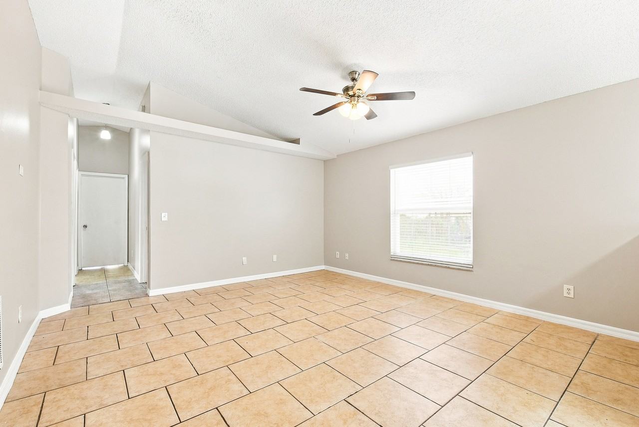 4758 Muir Vlg - Photo 5 of 17