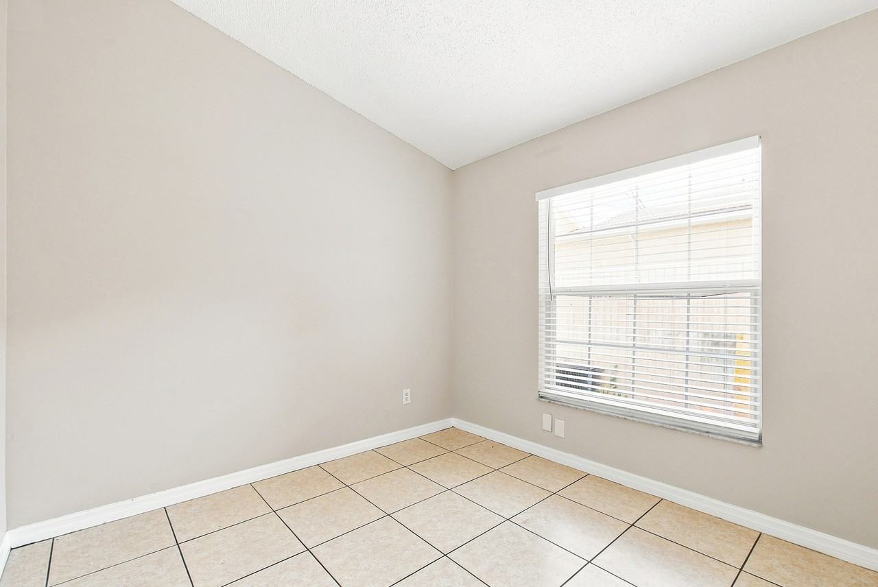 4758 Muir Vlg - Photo 7 of 17