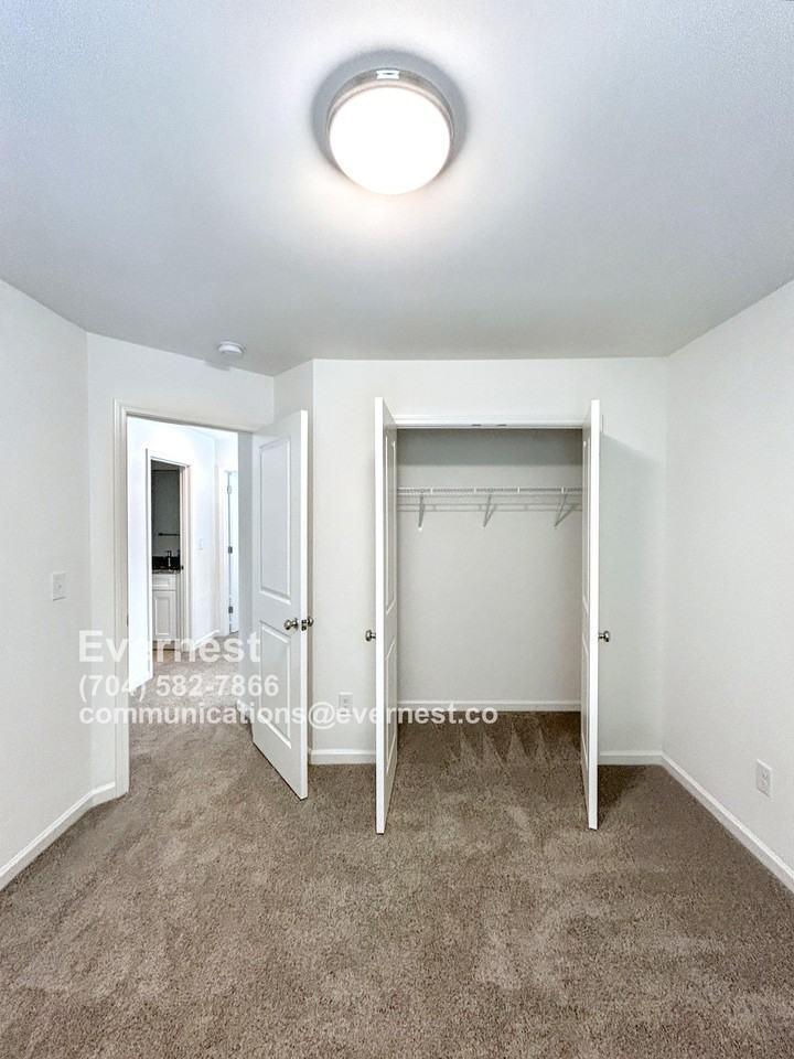 603 S 10th St - Photo 6 of 11