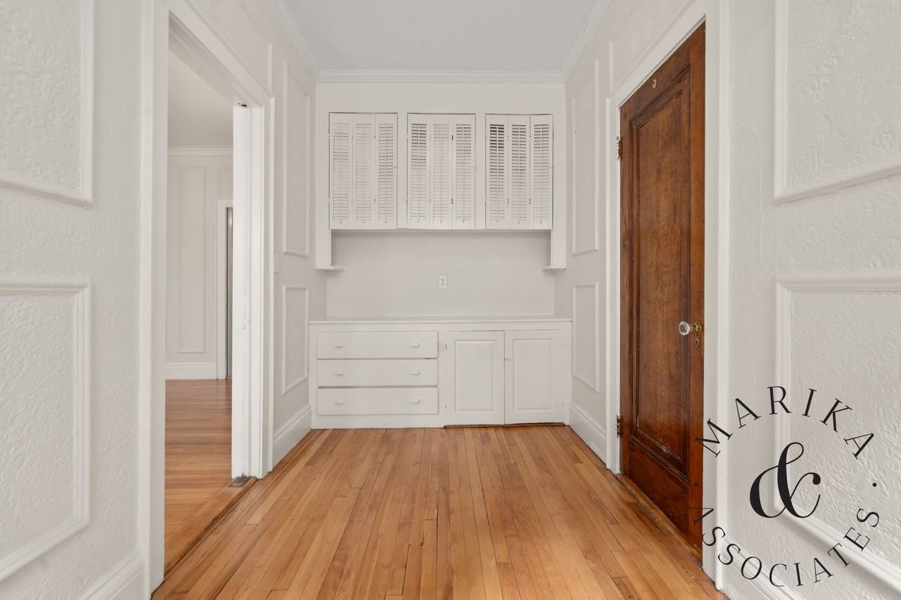 67 Green St - Photo 7 of 25
