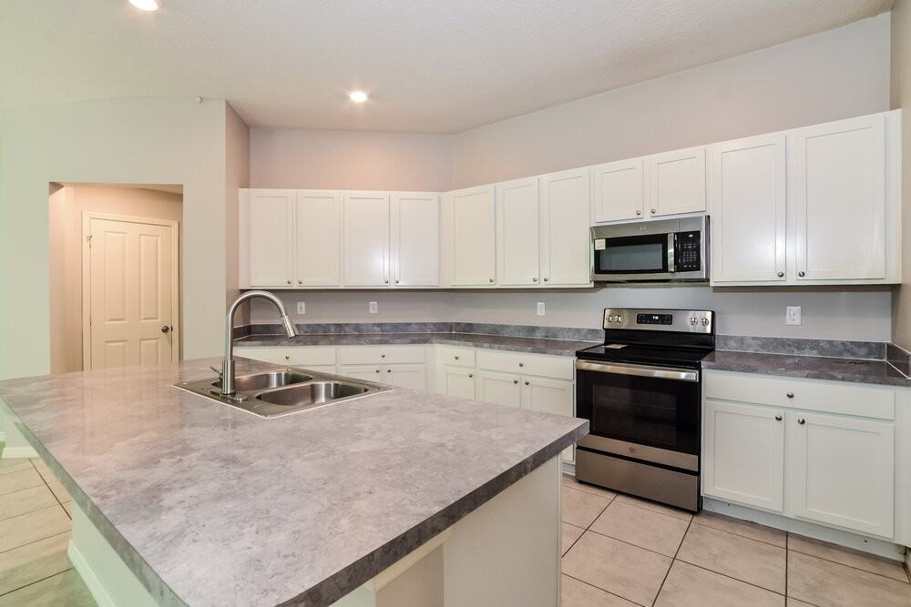 2861 Mosshire Cir - Photo 6 of 16