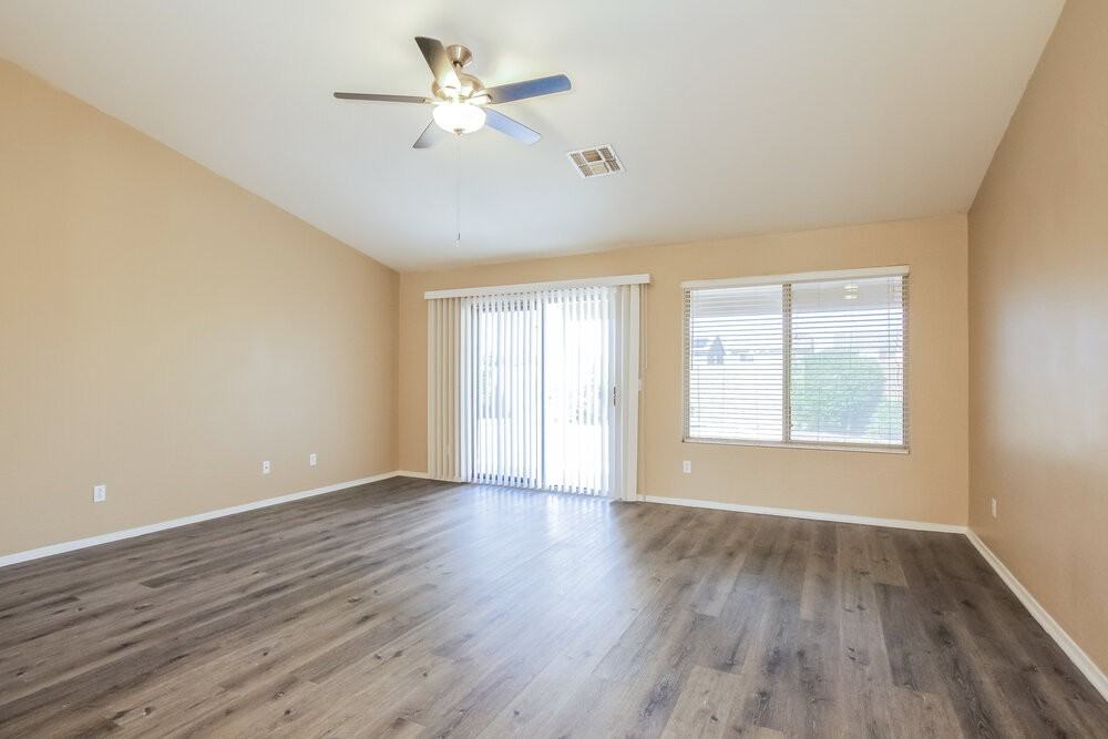 702 S 108th Pl - Photo 3 of 16