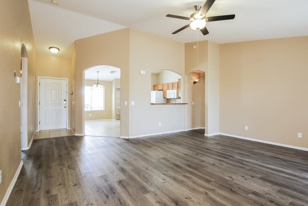 702 S 108th Pl - Photo 4 of 16