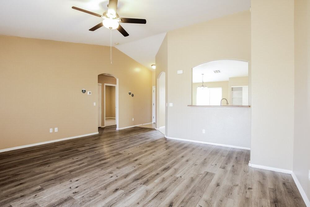 702 S 108th Pl - Photo 5 of 16