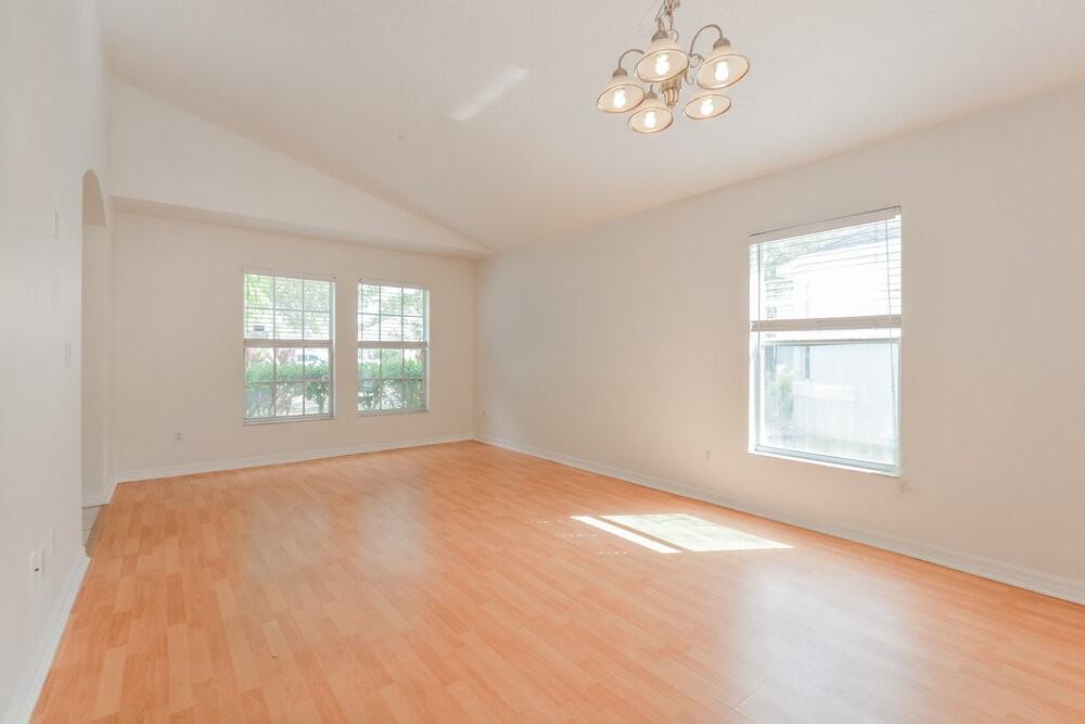 14308 Verano Dr - Photo 4 of 17