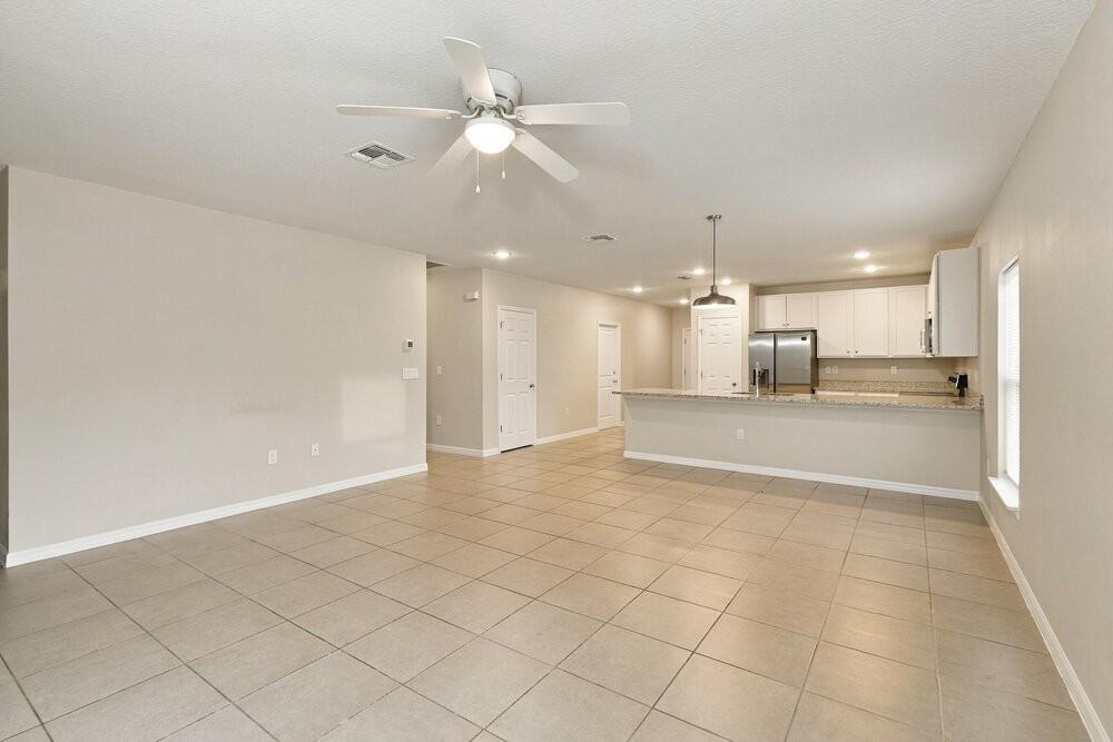 1028 Embrun Ct - Photo 4 of 16