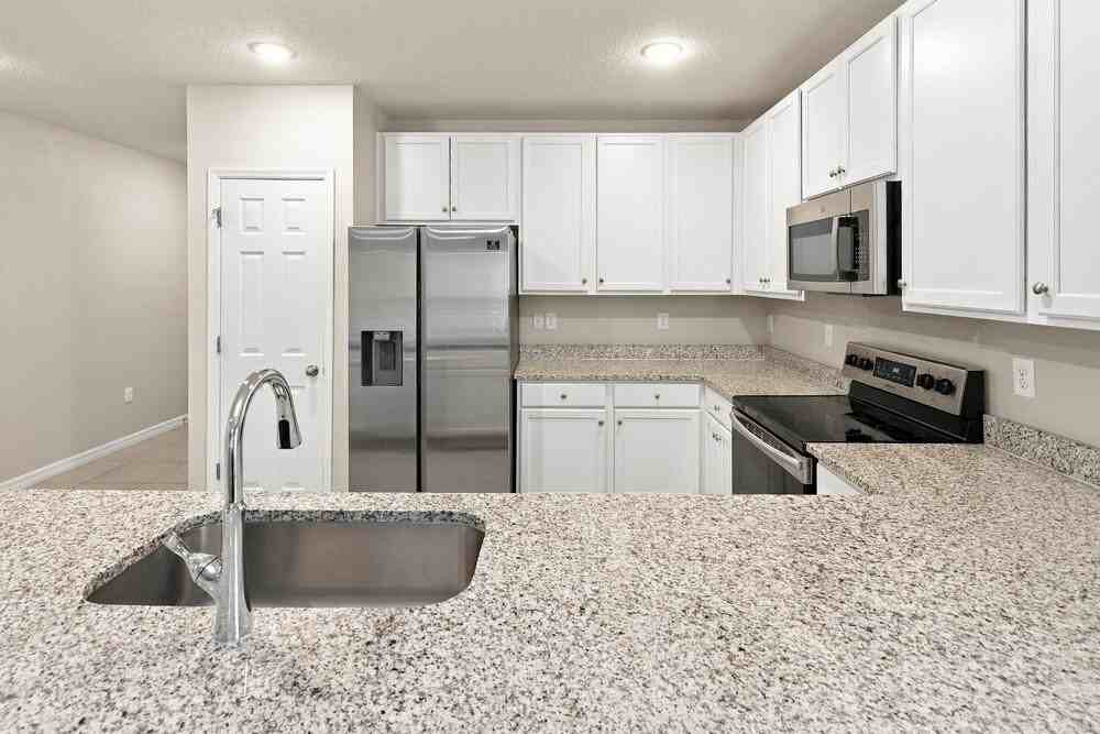 1028 Embrun Ct - Photo 7 of 16