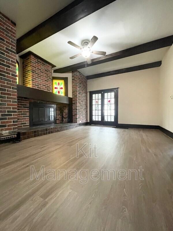 4431 Commonwealth Ave - Photo 2 of 21