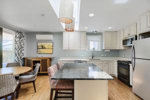 featured image of 1910 Pine St