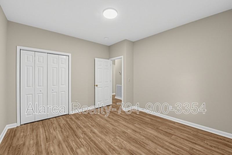 525 Church St - Photo 6 of 25