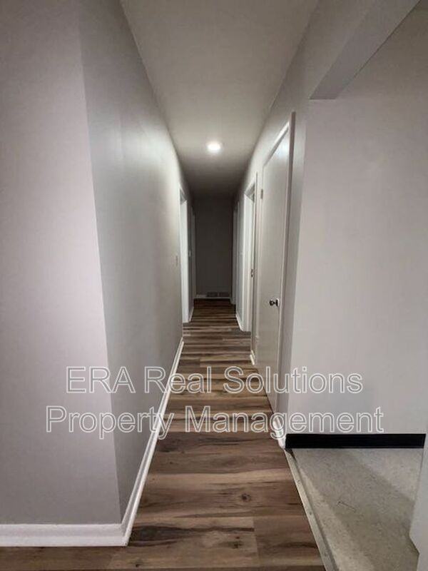 1535 Republic Ave - Photo 3 of 8