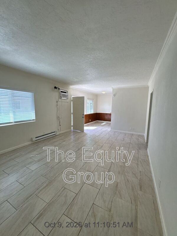 580 S Richmond Ave #1 - Photo 7 of 16