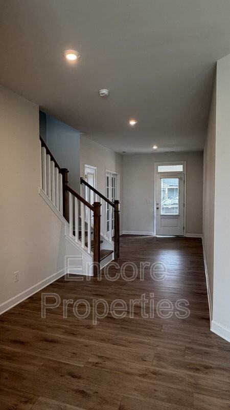 28 Reflection Parkway - Photo 3 of 29