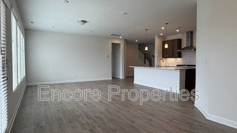 28 Reflection Parkway - Photo 4 of 29