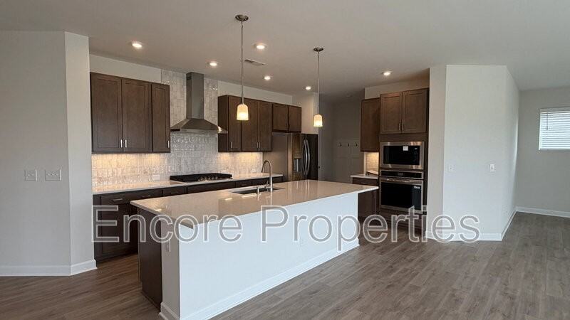 28 Reflection Parkway - Photo 7 of 29