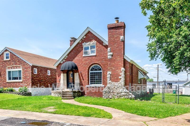 8601 Virgil Ave - Photo 4 of 37