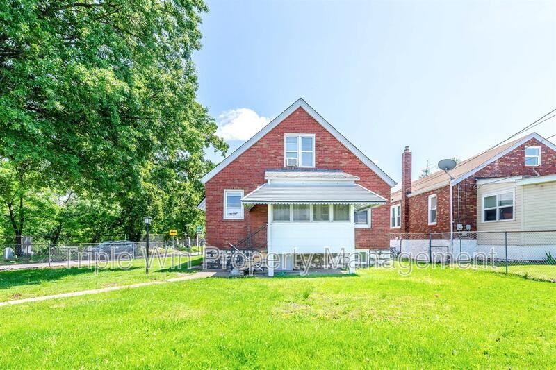 8601 Virgil Ave - Photo 5 of 37