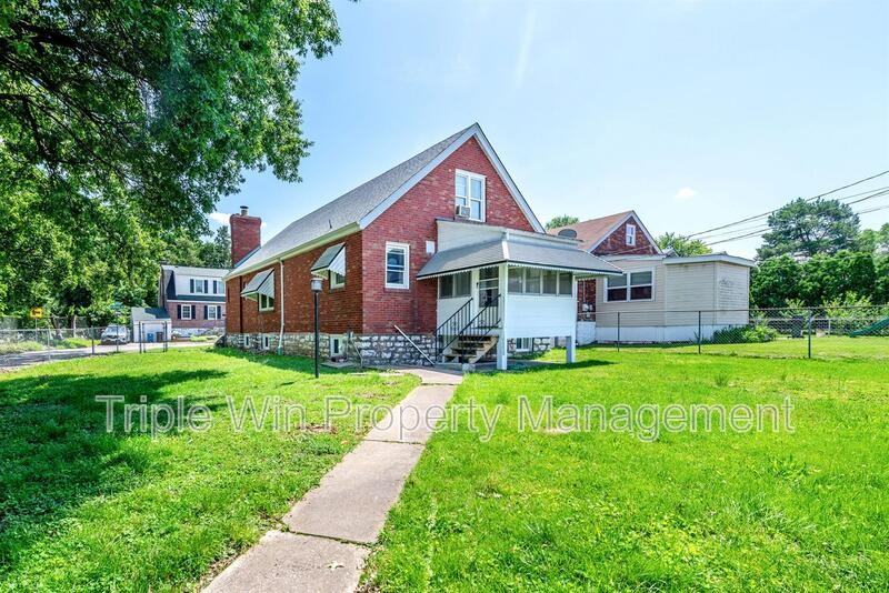 8601 Virgil Ave - Photo 6 of 37