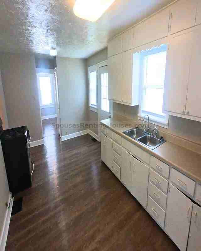 1609 Dawson St - Photo 3 of 17