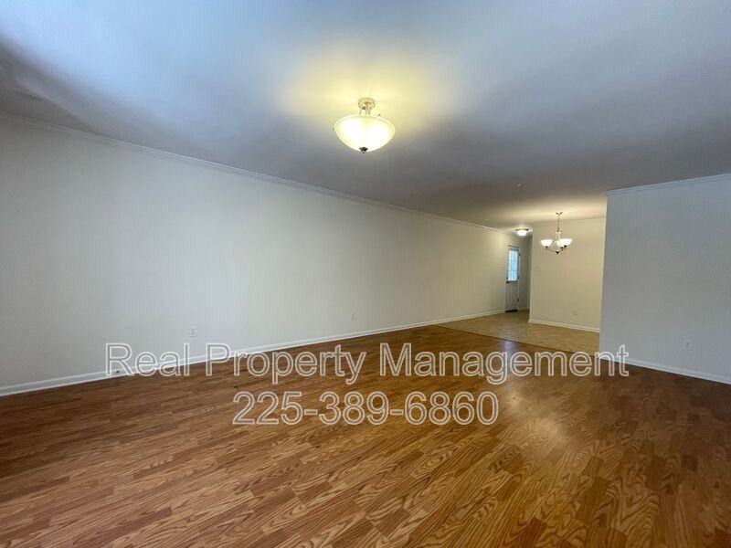 10428 Jefferson Hwy #F - Photo 6 of 13