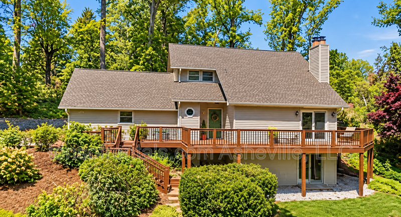 207 Wood Dale Dr - Photo 2 of 21