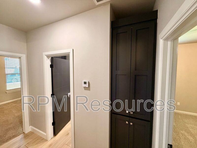 5720 Copper Stone Ct - Photo 5 of 37
