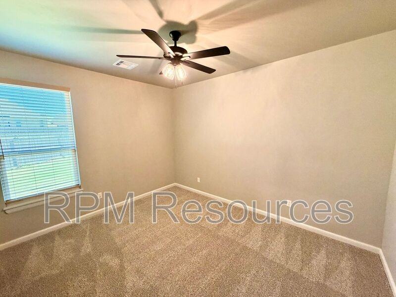 5720 Copper Stone Ct - Photo 6 of 37