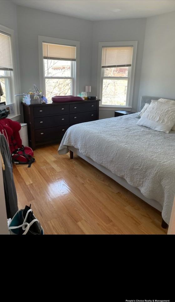 106 Franklin St #2 - Photo 4 of 8