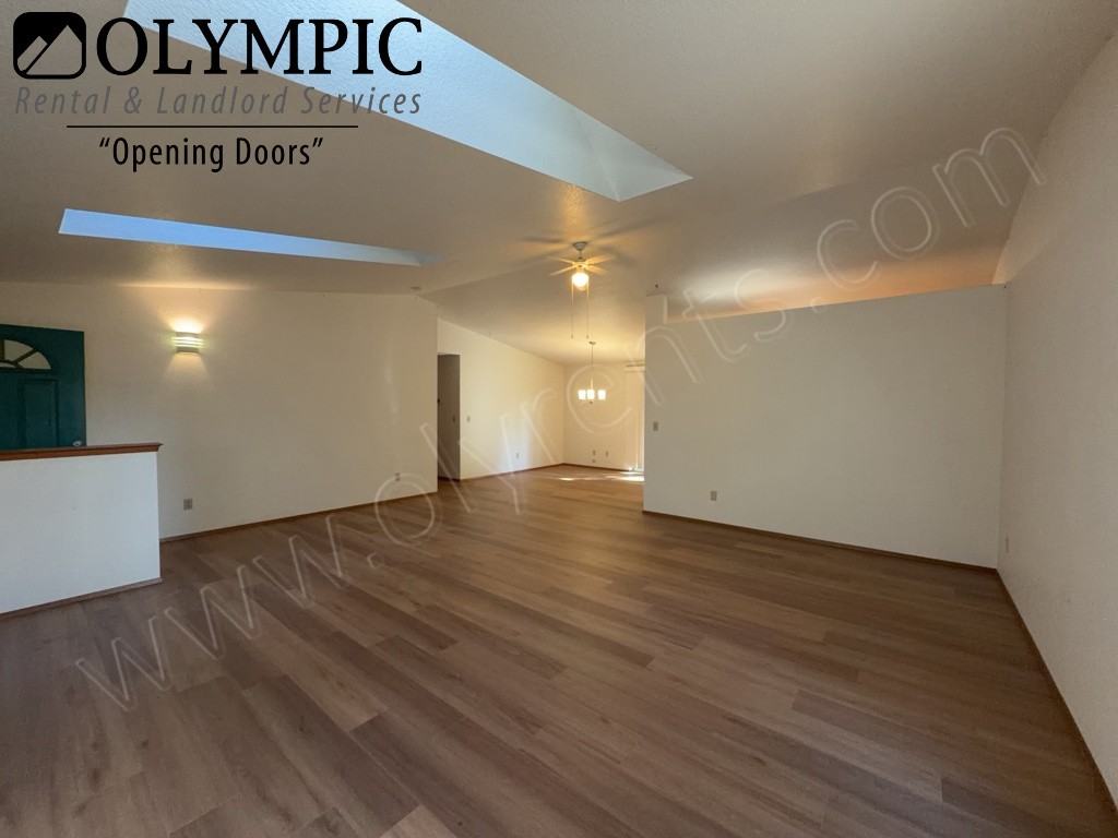 1448 Mix St Nw - Photo 4 of 23