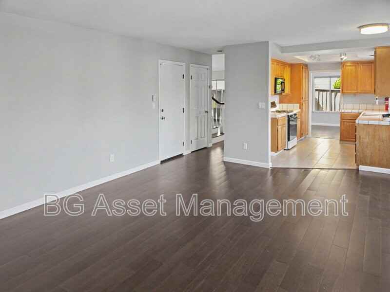 3351 Parkgate Ct - Photo 4 of 39
