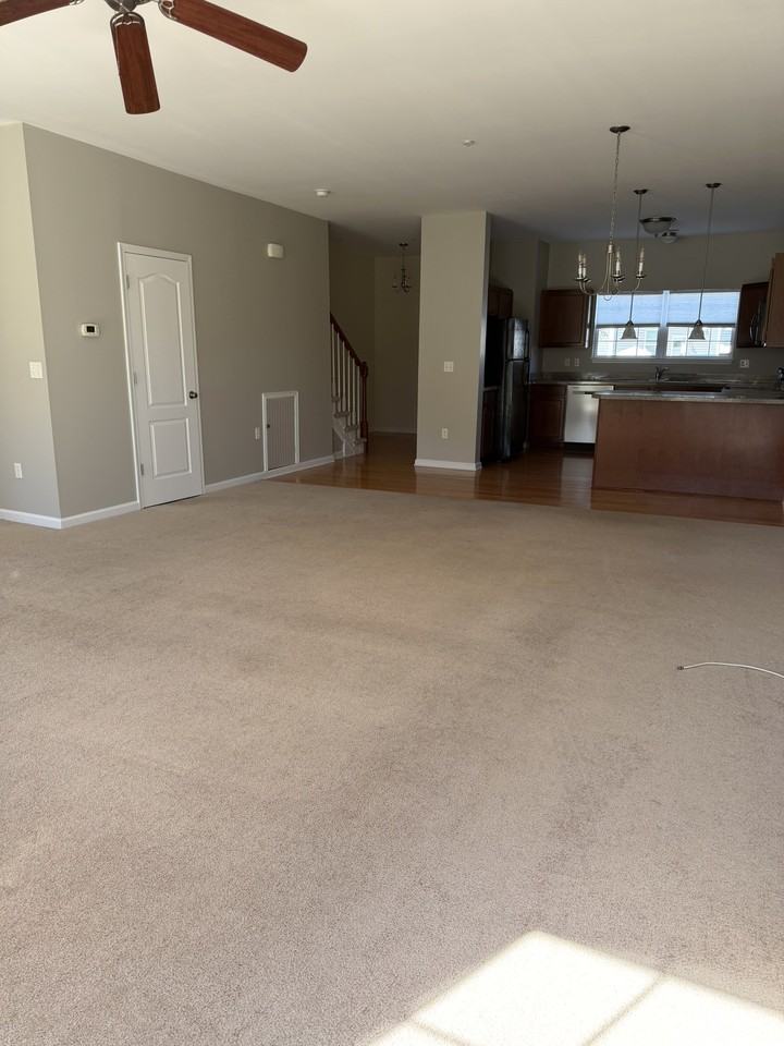 1140 Fairview Ln - Photo 7 of 17