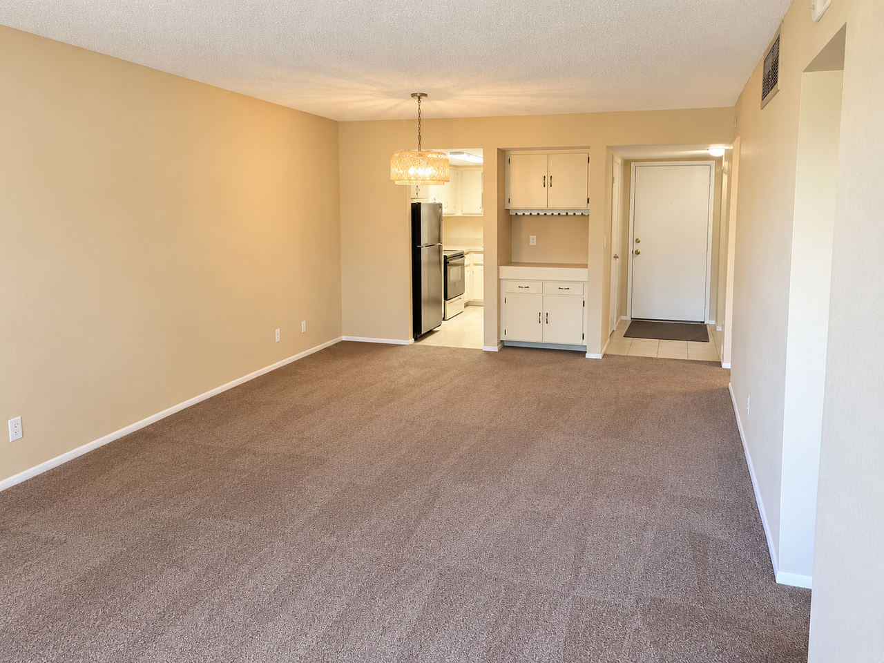 4050 E Cactus Rd #204 - Photo 4 of 20