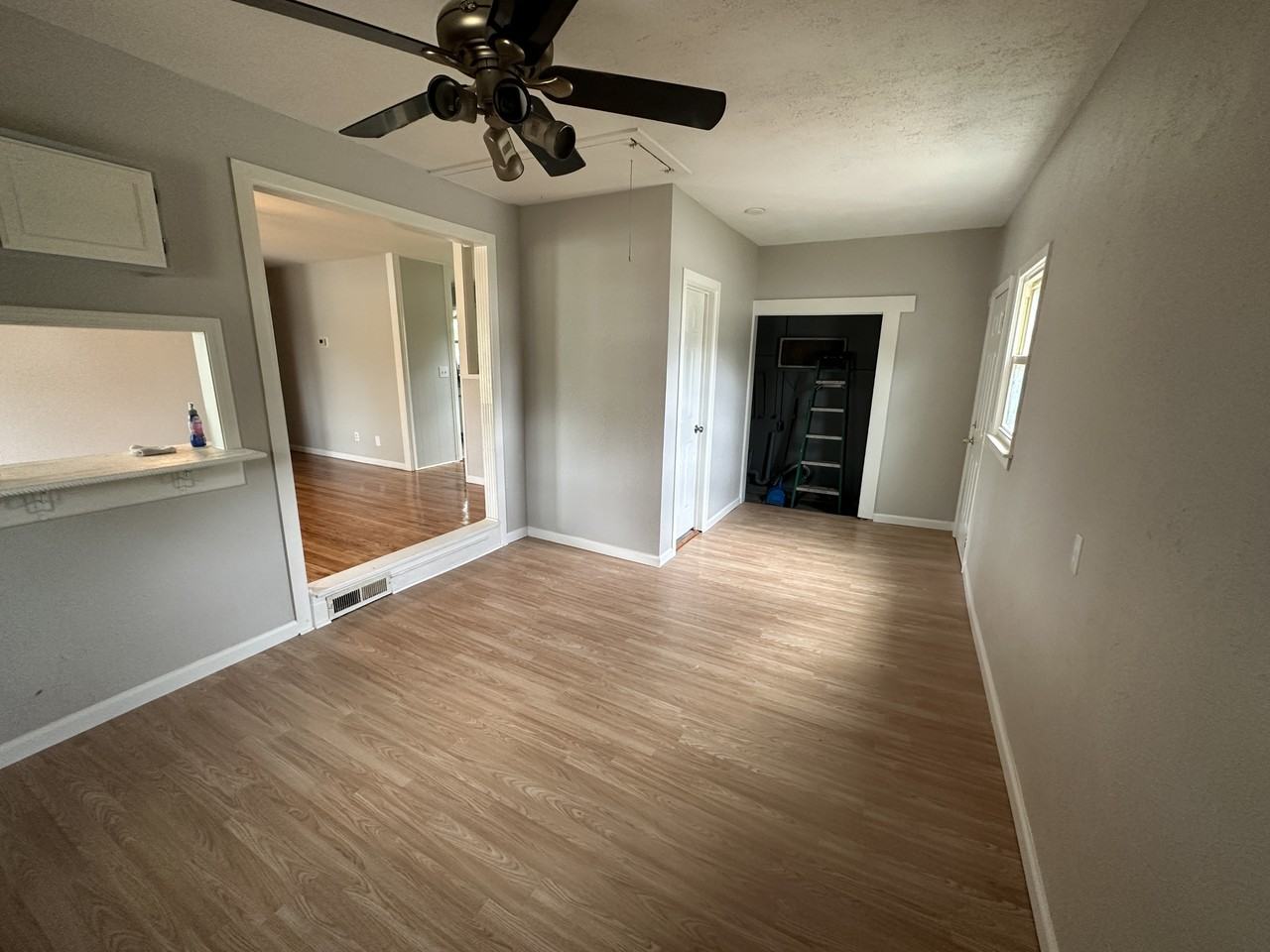 6331 N Millsboro St - Photo 4 of 5