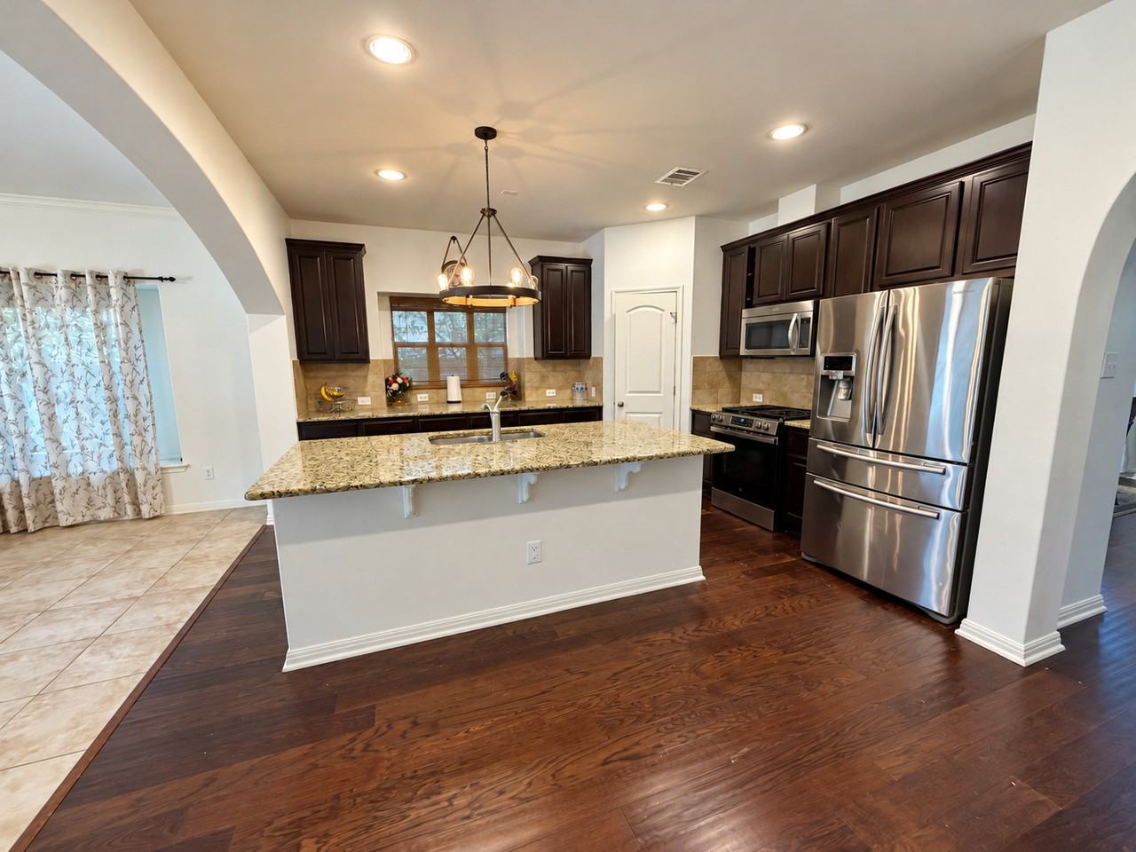 311 Sycamore St - Photo 4 of 5
