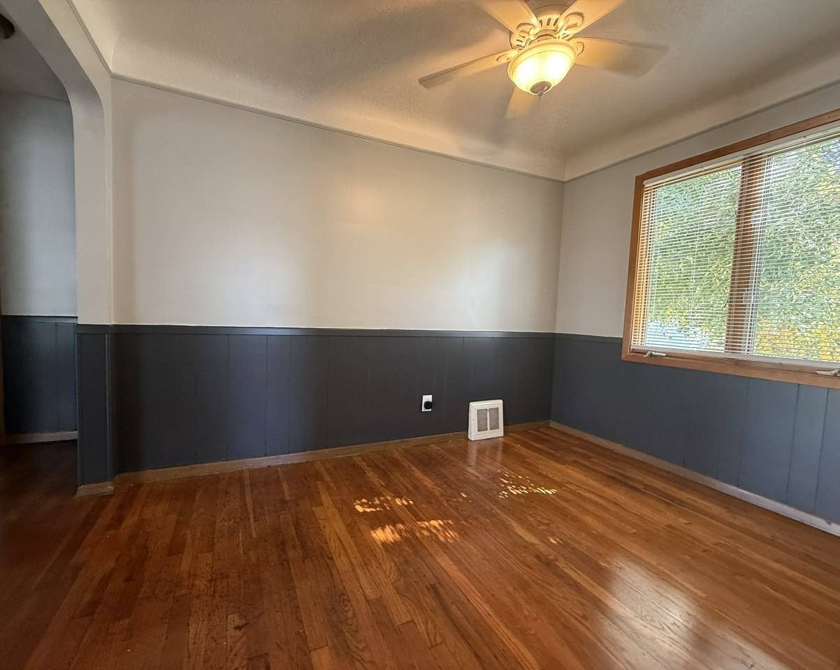 21300 Wilmore Ave - Photo 6 of 18
